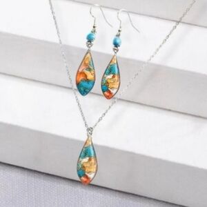 925 Sterling Silver Spiny Oyster Earrings & Necklace Set